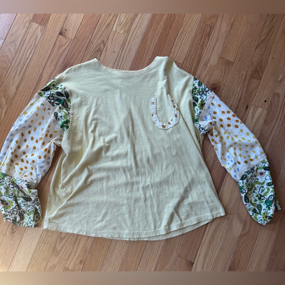 Easel Yellow and Green Women's Top